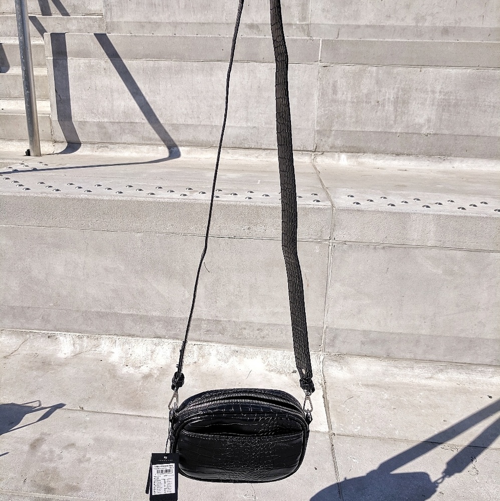 Luxe Crossbody Bag🛍️ - Picture 4 of 8